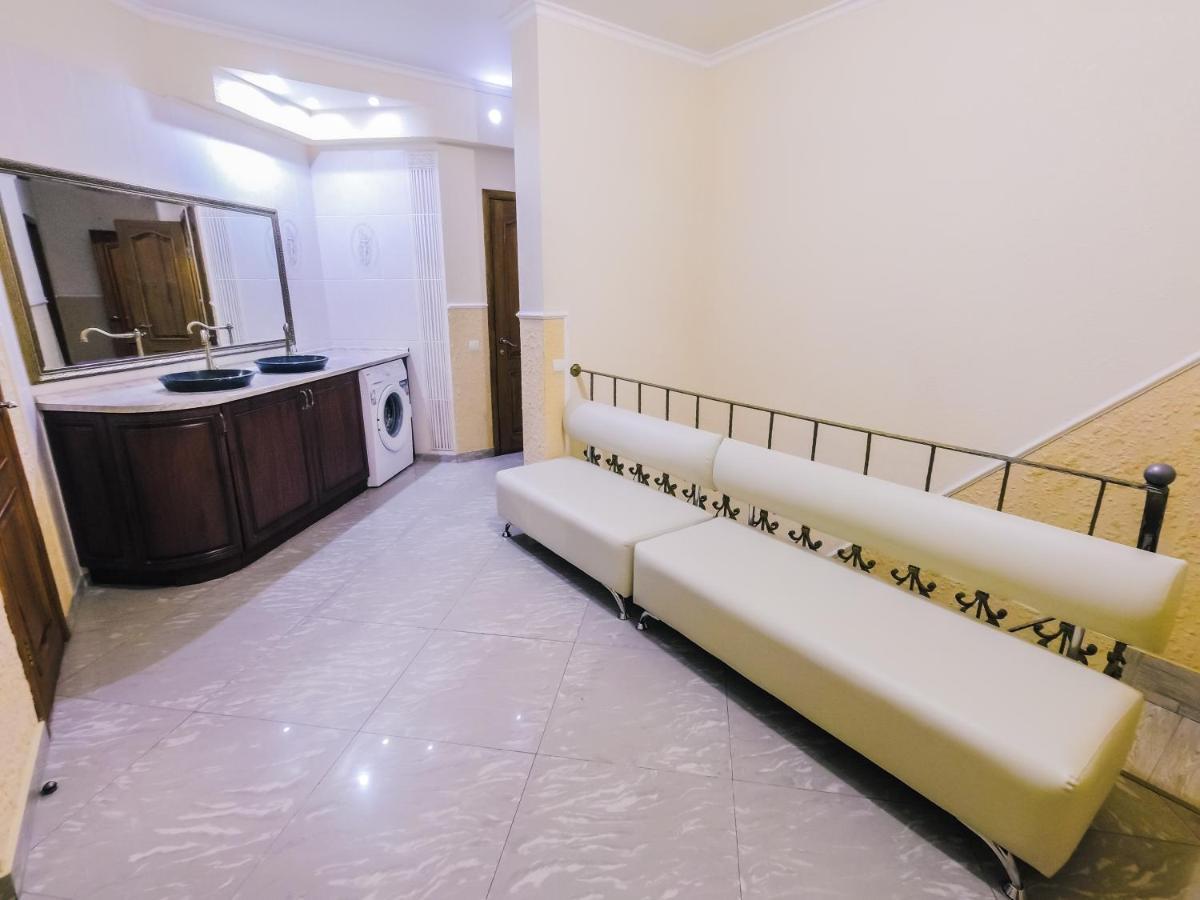 Saperka Hostel Kiev Luaran gambar